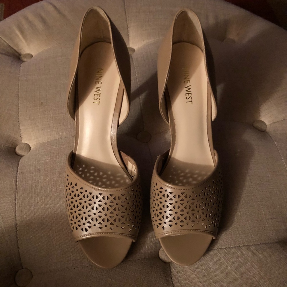 Tan Nine West pumps SZ -10M